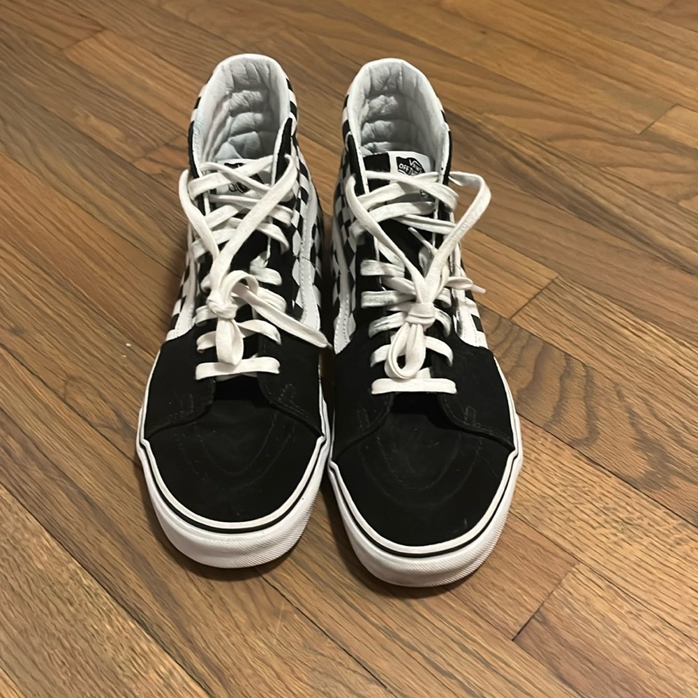 Vans SK8-Hi ‘Checkerboard’                          WORN ONCE, GREAT SHAPE
